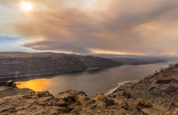 Columbia River Basin (Vantage) looking Northwest into the fire